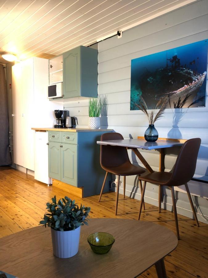 Apartamento Korshamn Rorbuer Lyngdal Exterior foto